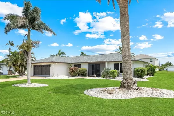 Cape Coral, FL 33990,1202 SE 14th TER