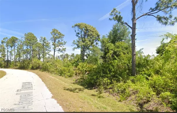 Port Charlotte, FL 33981,7404 Atwell TER