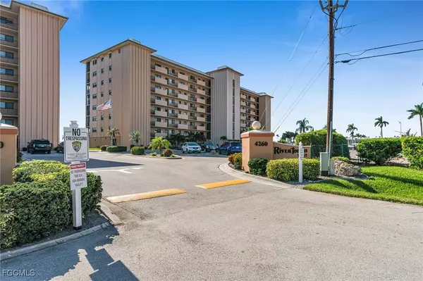 Cape Coral, FL 33904,4260 SE 20th PL #401