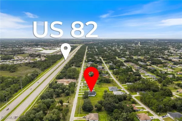 Lehigh Acres, FL 33973,1025/1027 Meadow RD