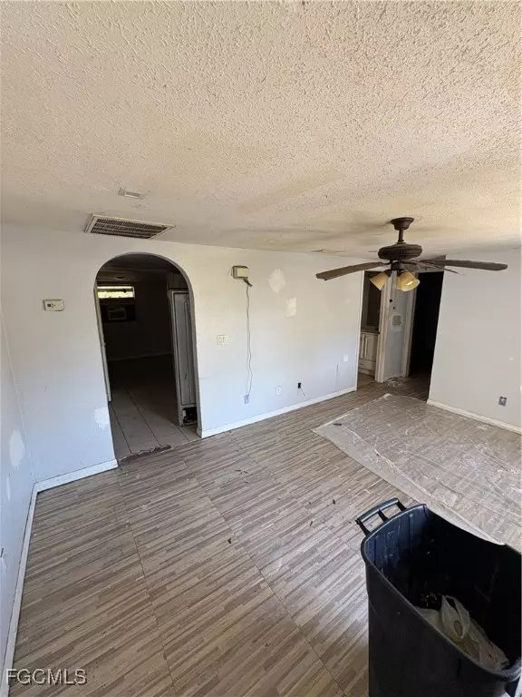 North Fort Myers, FL 33903,349 San Diego ST