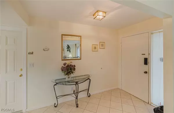 Cape Coral, FL 33904,403 SE 33rd TER