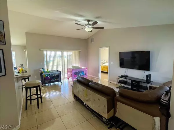 Cape Coral, FL 33991,306 SW 24th AVE