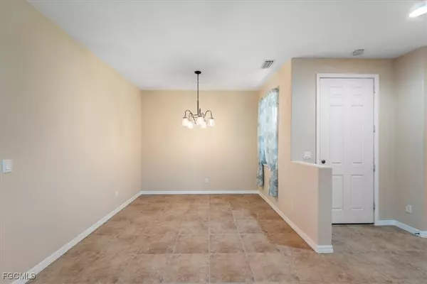 Fort Myers, FL 33913,10662 Camarelle CIR