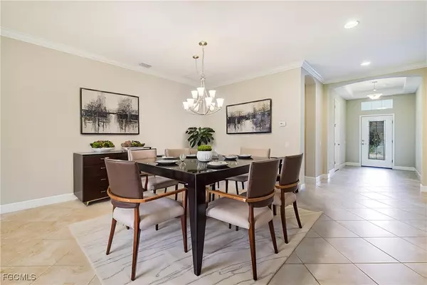 Cape Coral, FL 33991,2720 Lambay CT