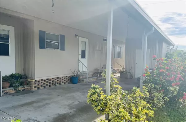 North Fort Myers, FL 33917,3153 Orchard DR