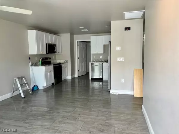 Fort Myers, FL 33901,2403/2405 Maple AVE
