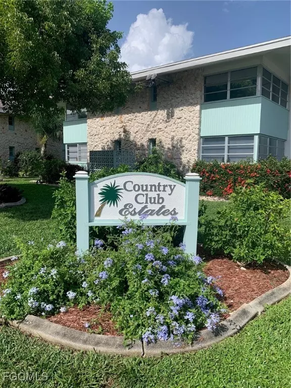 Cape Coral, FL 33904,4202 SE 4th PL #10
