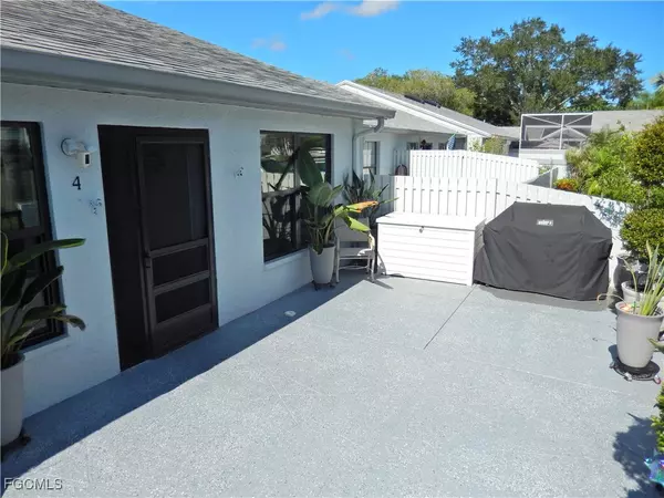 Fort Myers, FL 33905,9620 Villa DR #4