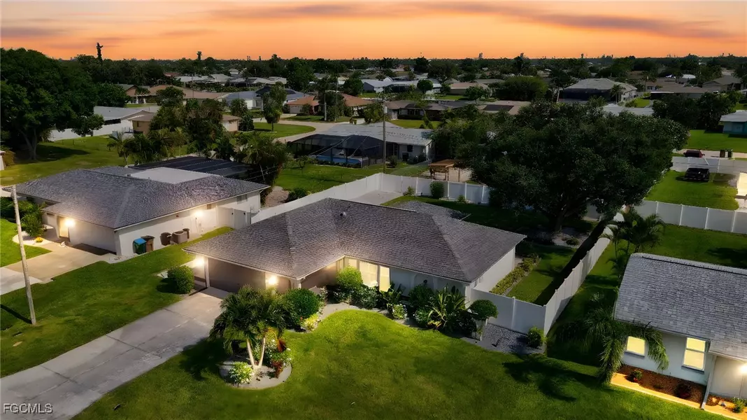 1309 SE 37th ST, Cape Coral, FL 33904