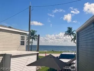 Bokeelia, FL 33922,16988 Captains DR