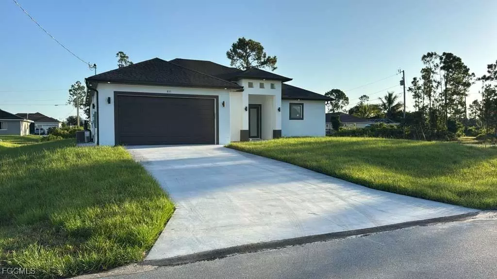 837 Runble ST E, Lehigh Acres, FL 33974