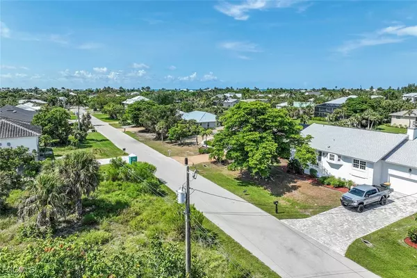 Sanibel, FL 33957,Address not disclosed