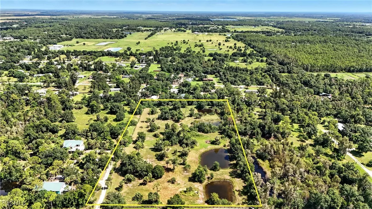 North Fort Myers, FL 33917,6821 Rich RD