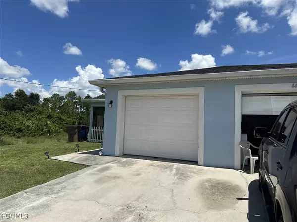Lehigh Acres, FL 33973,4402 Douglas LN