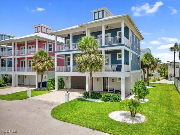 Fort Myers Beach, FL 33931,270 Delmar AVE