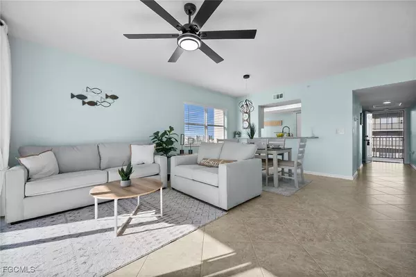 Fort Myers Beach, FL 33931,4411 Bay Beach LN #744