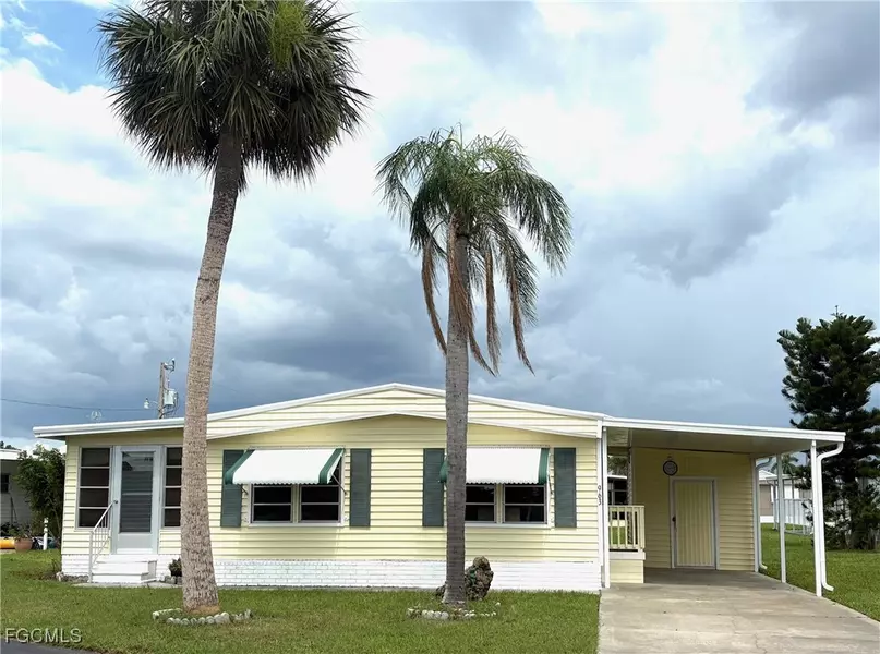 963 Idle Way DR, North Fort Myers, FL 33917