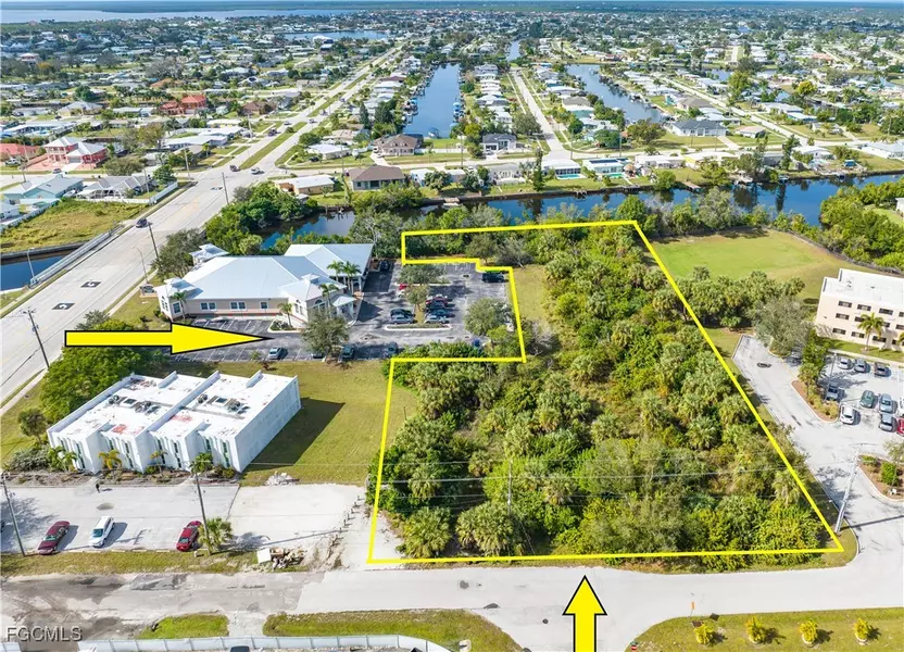 4445 Lister ST, Port Charlotte, FL 33952
