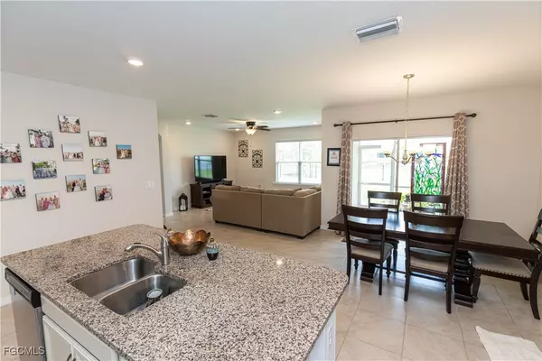 Fort Myers, FL 33916,3109 Birchin LN