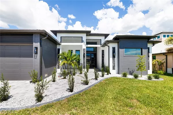 903 NW 38th AVE, Cape Coral, FL 33993