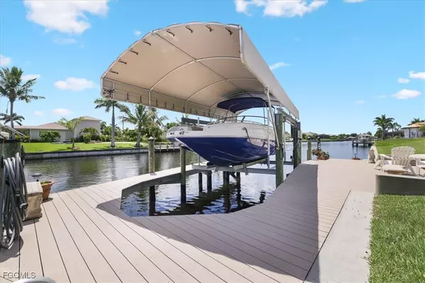 Cape Coral, FL 33993,413 NW 39th AVE