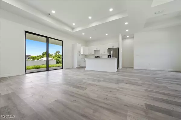 2509 12th ST SW, Lehigh Acres, FL 33976