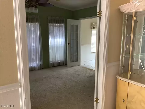 North Fort Myers, FL 33903,19851 Eagle Trace CT S