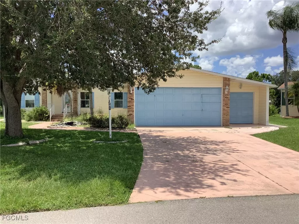North Fort Myers, FL 33903,19851 Eagle Trace CT S