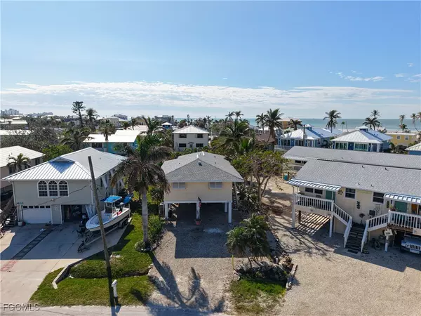 Fort Myers Beach, FL 33931,5550 Oak Ridge AVE