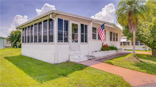 North Fort Myers, FL 33917,5602 Captain John Smith LOOP