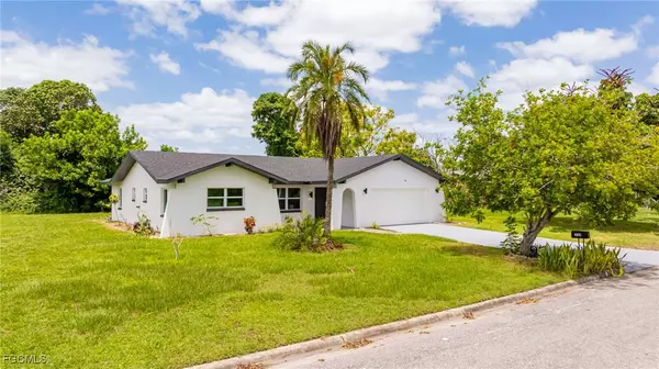Lehigh Acres, FL 33936,220 Daleview AVE