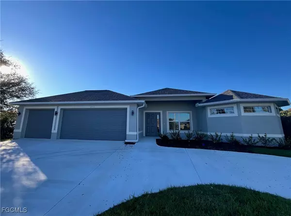 4012 Country Club BLVD, Cape Coral, FL 33904