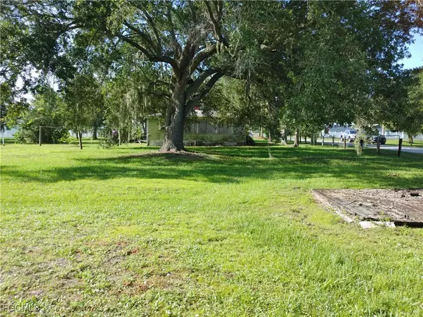 North Fort Myers, FL 33917,17000 Church DR