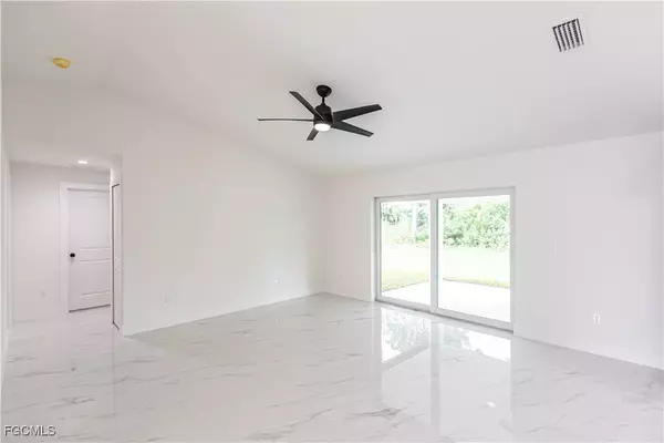 Lehigh Acres, FL 33974,1051 Joponica AVE S