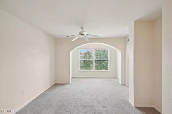 Estero, FL 34134,23580 Walden Center DR #306