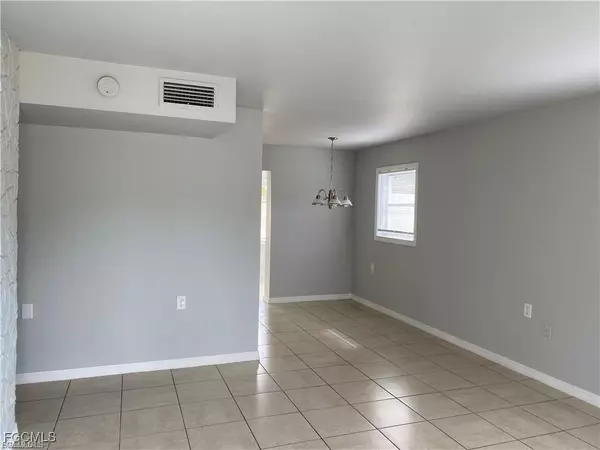 898 Java Plum AVE, North Fort Myers, FL 33903