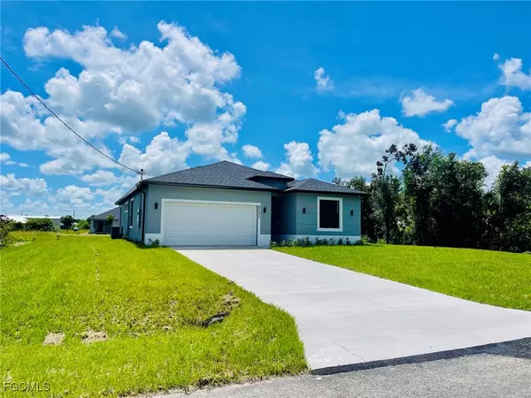 Labelle, FL 33935,8045 OAKLEAF CIR
