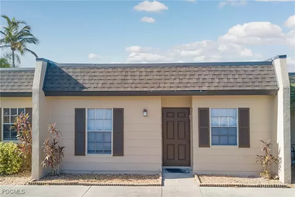 6300 S Pointe BLVD #317, Fort Myers, FL 33919