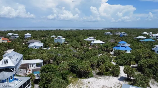 Captiva, FL 33924,4490 Conch Shell DR