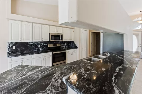 Punta Gorda, FL 33955,7543 S Blue Sage