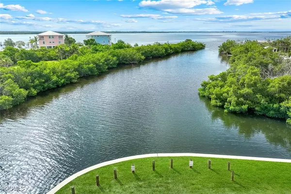 Matlacha, FL 33993,4547 Pine Island RD NW