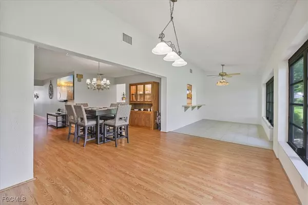 Fort Myers, FL 33919,1230 Arcola DR