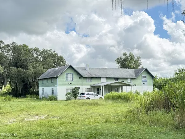 2091 Gardner RD, Alva, FL 33920