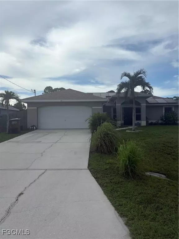 3510 32nd ST SW, Lehigh Acres, FL 33976