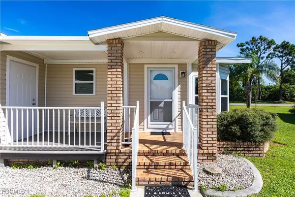 North Fort Myers, FL 33903,19867 Eagle Trace CT