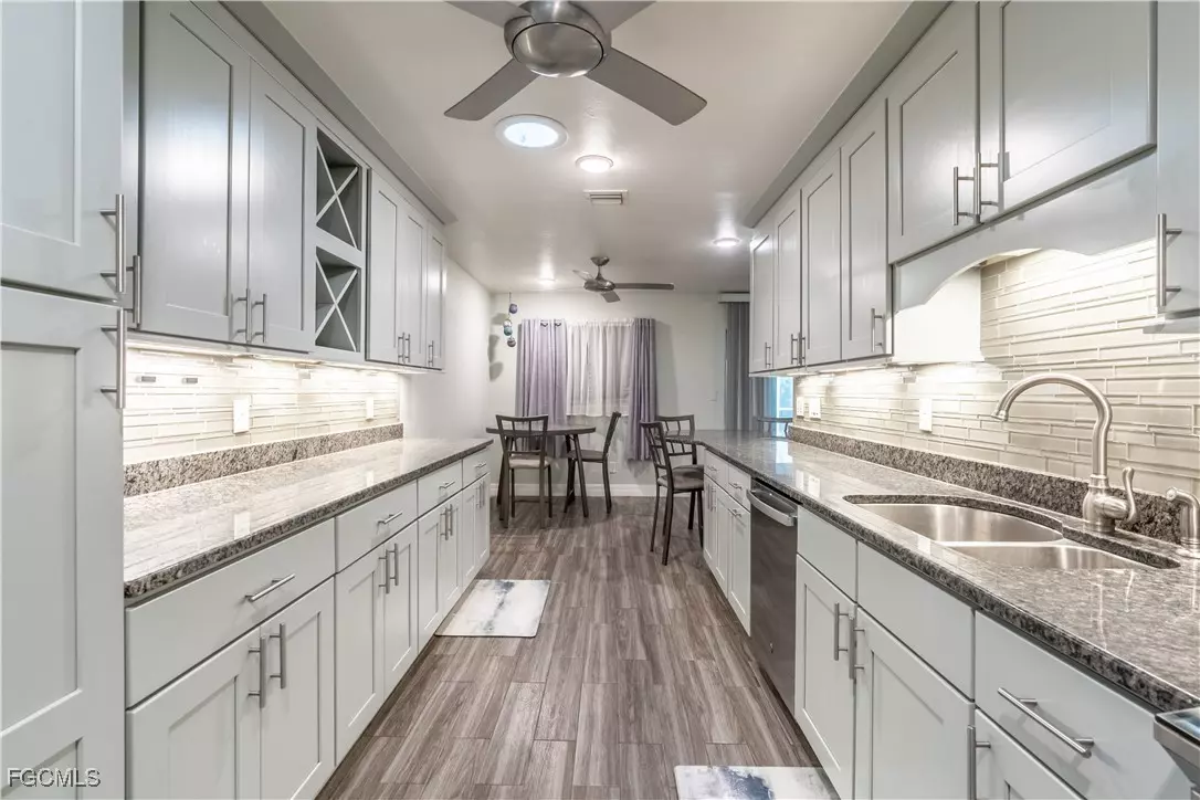 Cape Coral, FL 33904,1008 SE 25th TER