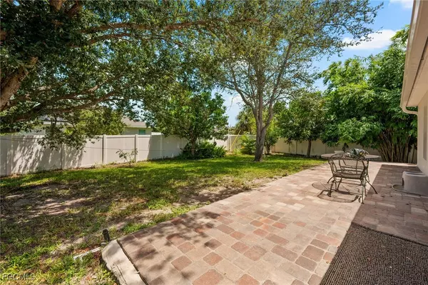 Cape Coral, FL 33914,1323 SW 35th ST