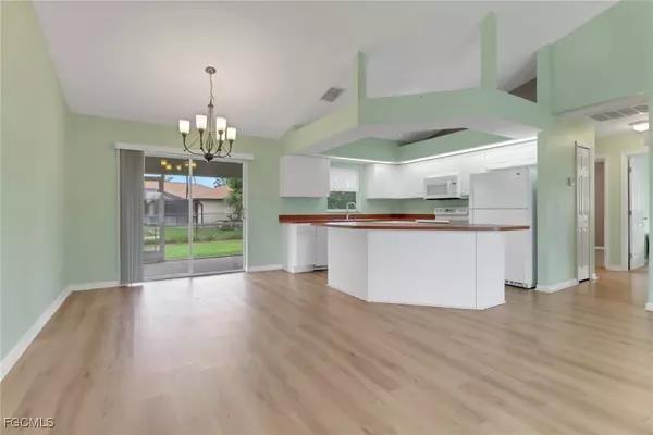 Cape Coral, FL 33990,232 SE 2nd TER