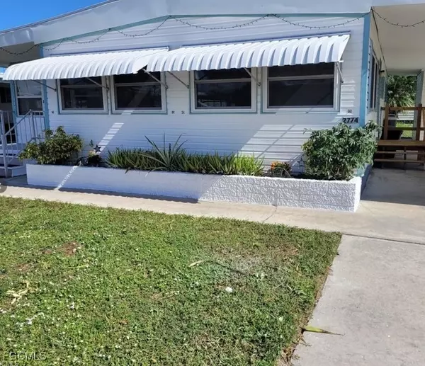 North Fort Myers, FL 33917,2774 Wedgewood DR